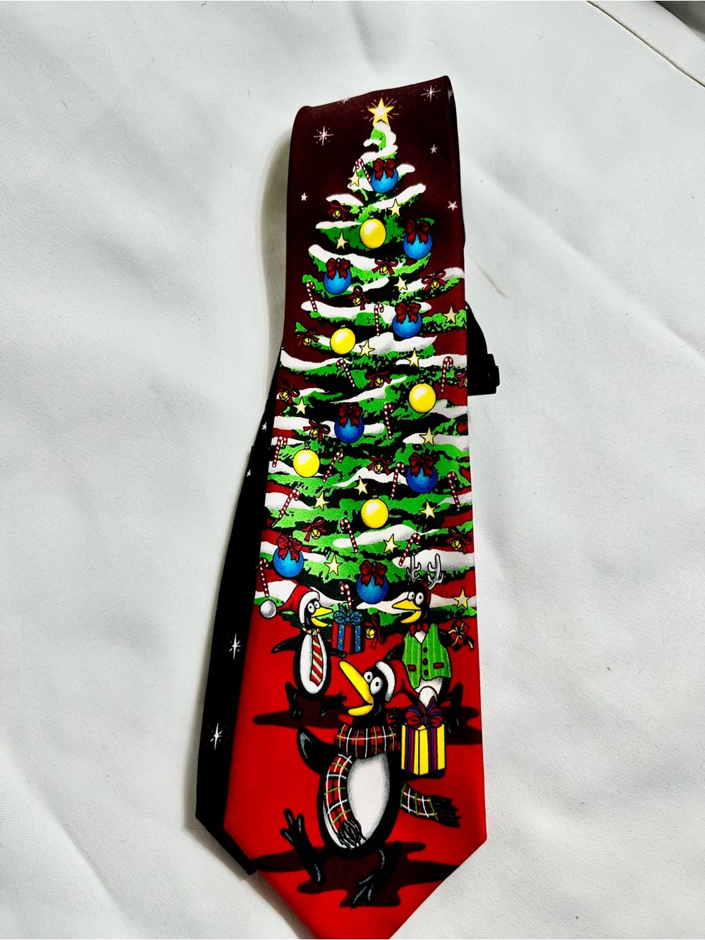 A49. Ralph Marlin Tie Tales Christmas Zipper Tie Penguin Reindeer Holiday